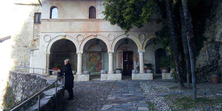 Autorin Brigitte Helm am Lago Maggiore