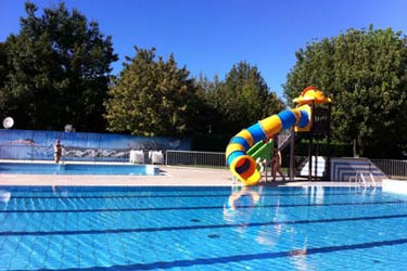 Pool im Camping Village Lago Maggiore