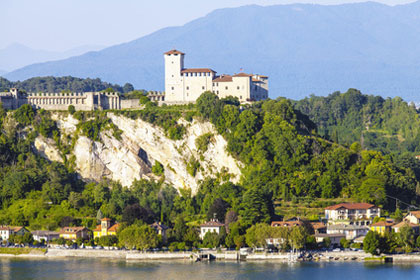 Blick auf die Rocca di Angera