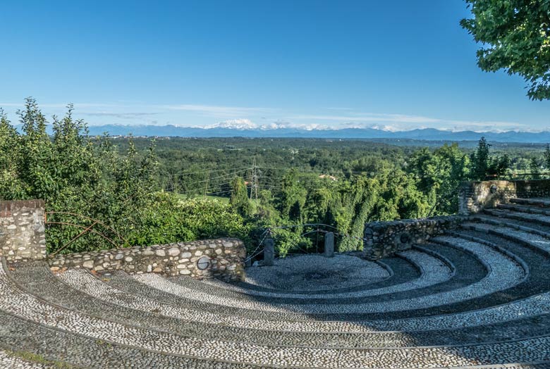 Dorf Tornavento