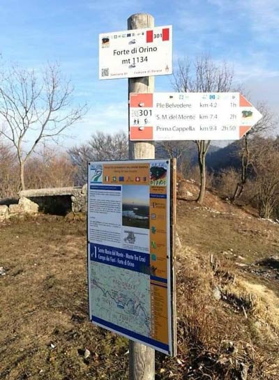Wegweiser zur Rocca di Orino