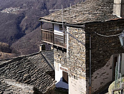 Curiglia con Monteviasco und Wanderung zu den „Mühlen von Piero“