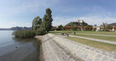 Promenade von Angera - Lungolago di Angera